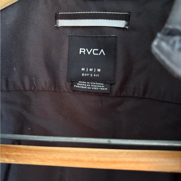 RVCA boy’s Black button down shirt medium - Picture 4 of 6